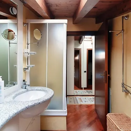 Апартаменты Sunflower - By My In Como