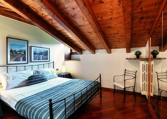 Апартаменты Sunflower - By My In Como